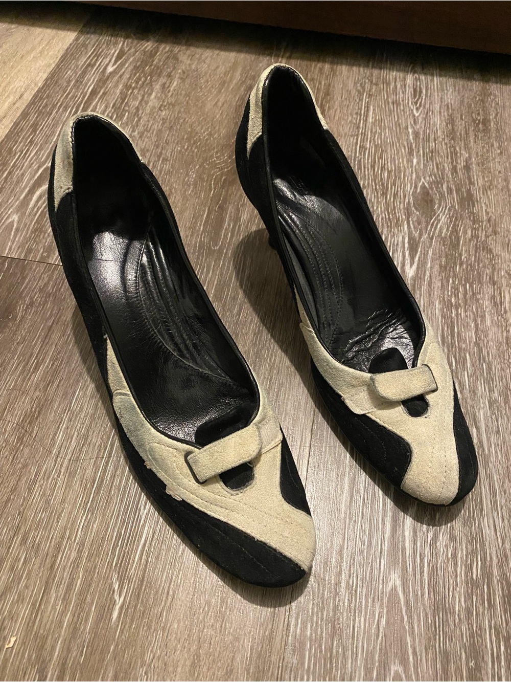 Two-Tone Suede Pointed Flats in Black and Cream